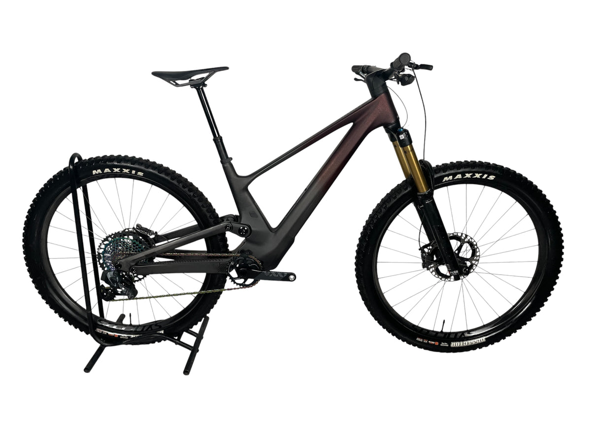 SCOTT GENIUS 900 ULTIMATE BIKE 2025