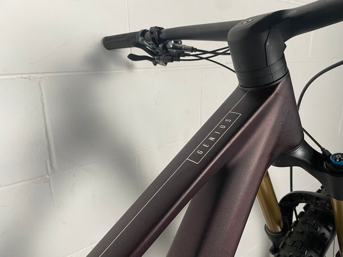 SCOTT GENIUS 900 ULTIMATE BIKE 2025