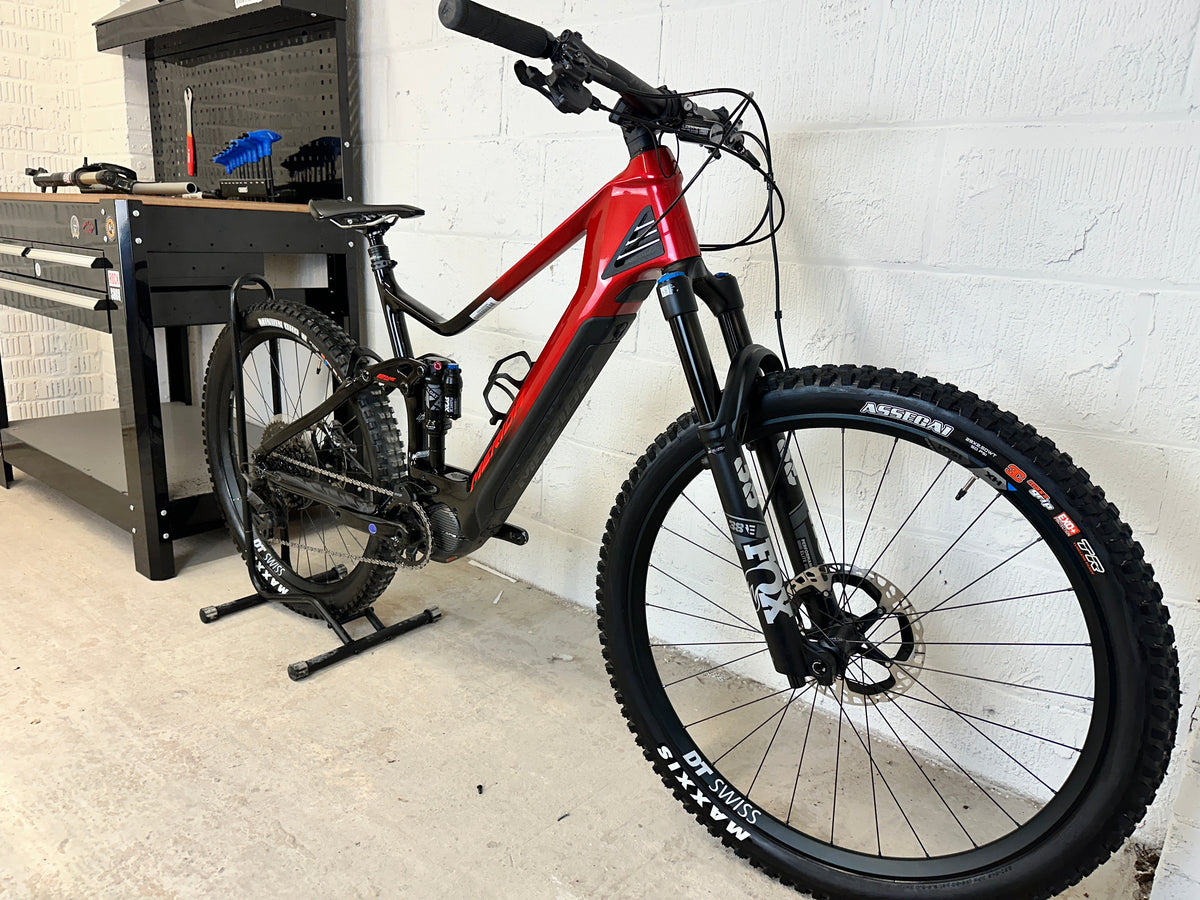 Merida eOne-Sixty 9000 2024 Electric Mountain Bike *Only 77 Miles*