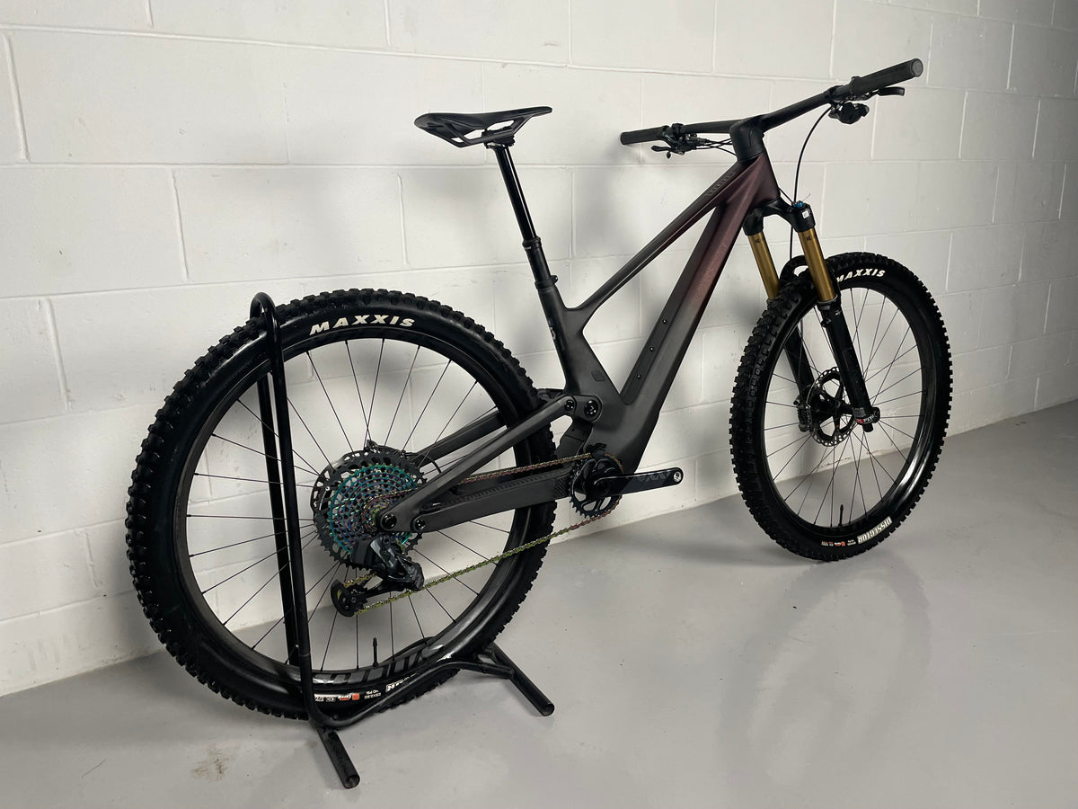 SCOTT GENIUS 900 ULTIMATE BIKE 2025 - REMAINING
